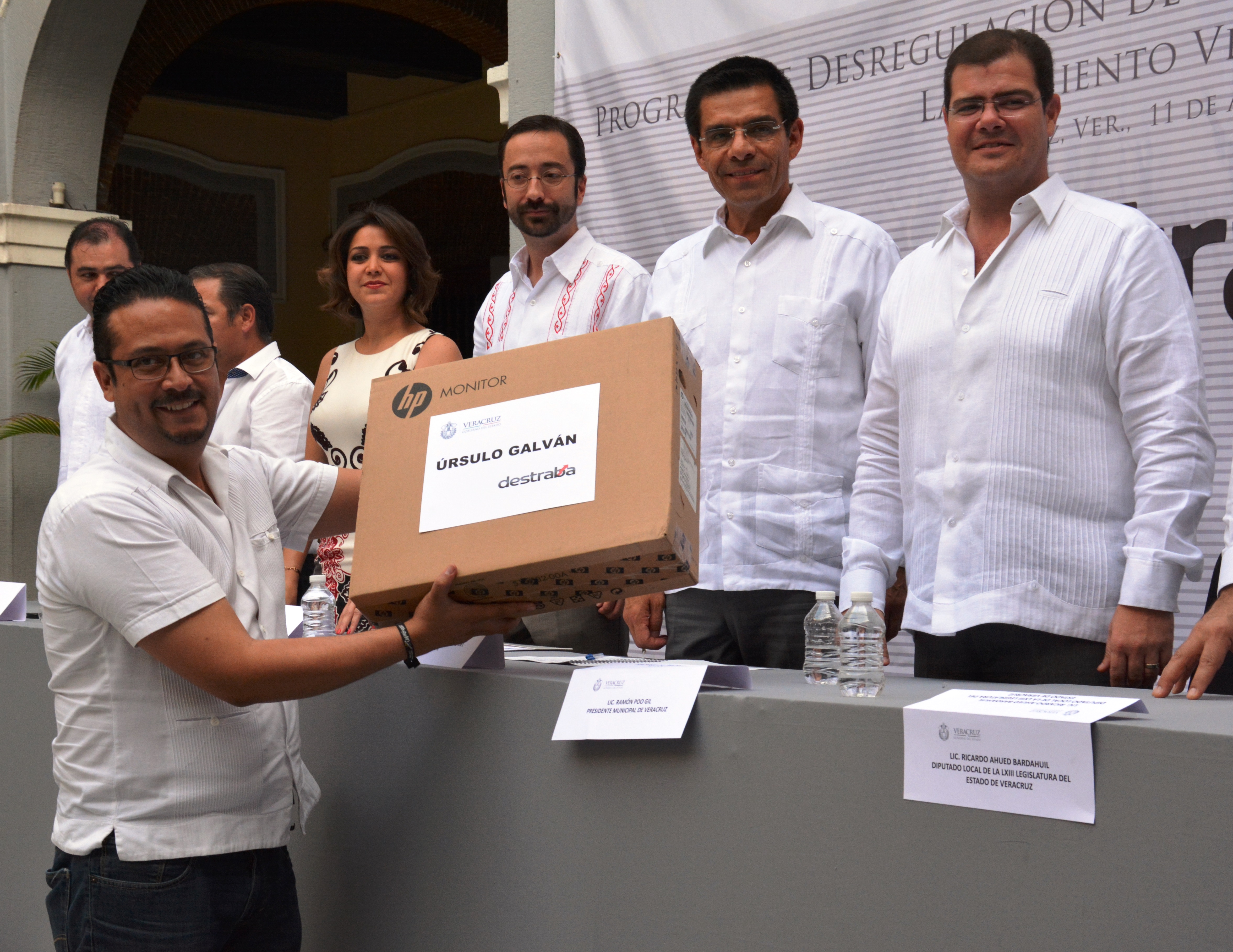 11 Abr14 Destraba A (174)