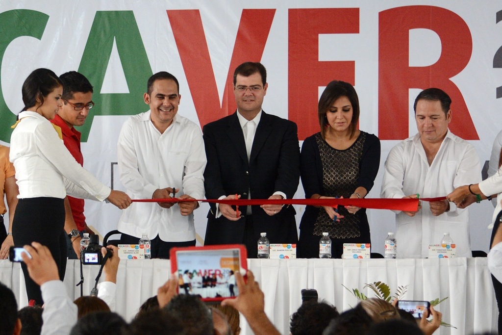 28MAY14 Becas  Becaver3