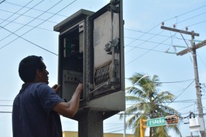 08AGOSTO16 MANTENIMIENTO A SEMAFOROS V3