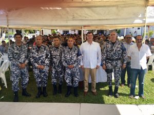Policías (5)