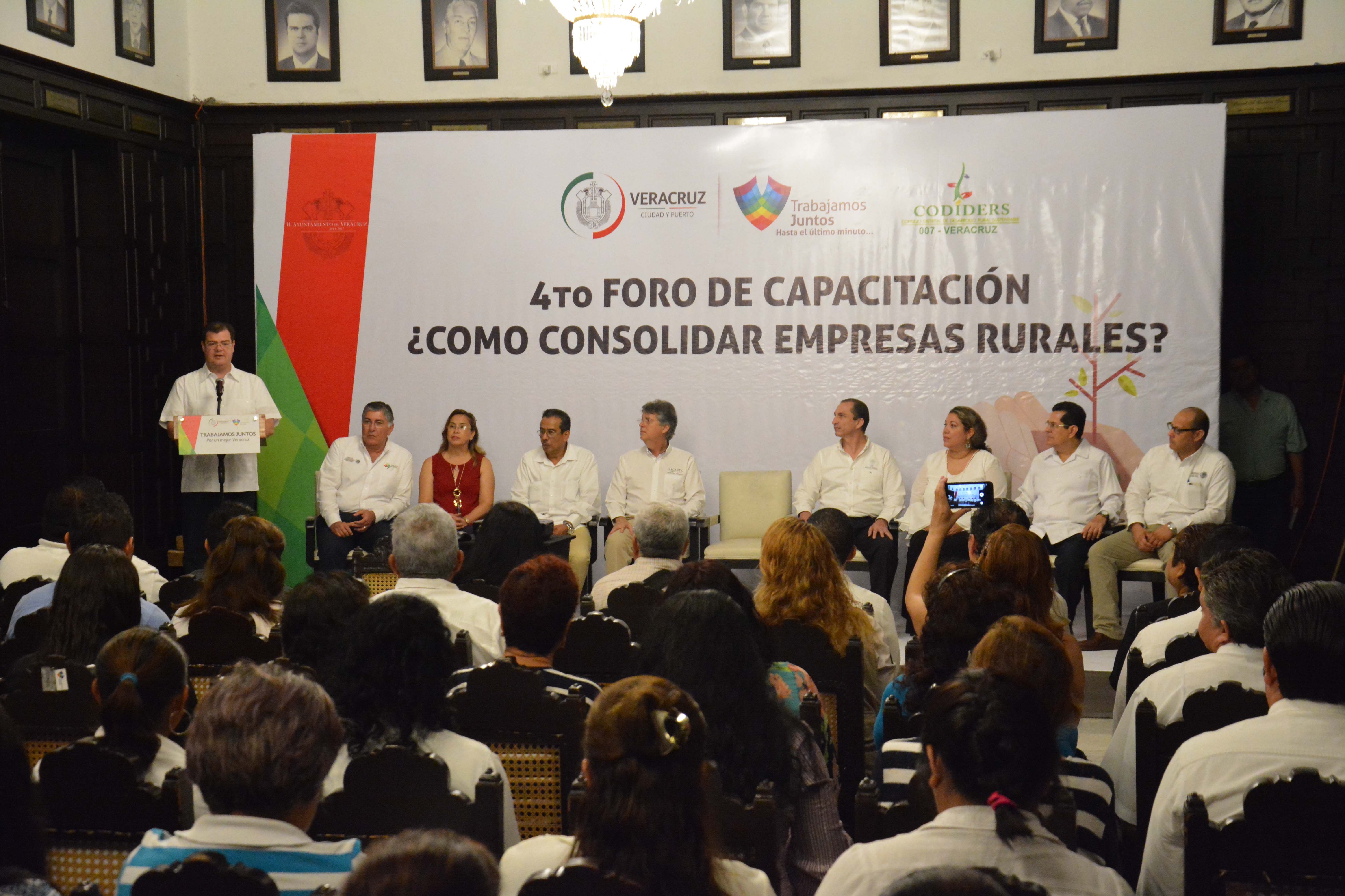 11Oct17 4 Foro Capacitacion Rural Glo Herrera (99)
