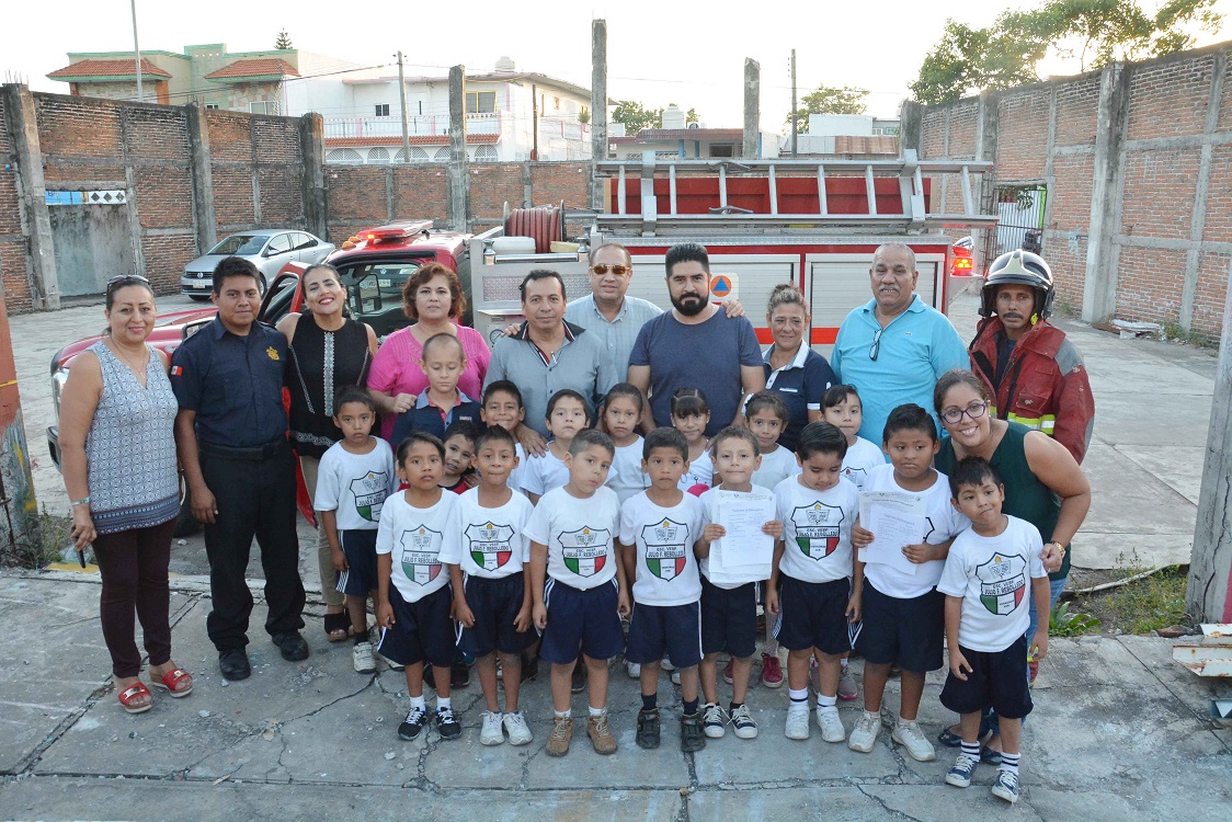 09nov17 curso bomberos y fundacion TONY-TH (27)