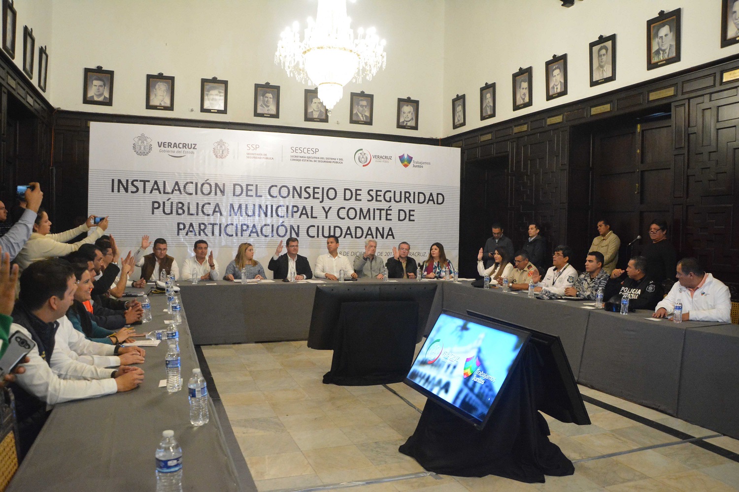 8DIC17 CONSEGO SEGURIDAD PUBLICA MPAL GLO HERRERA (83)