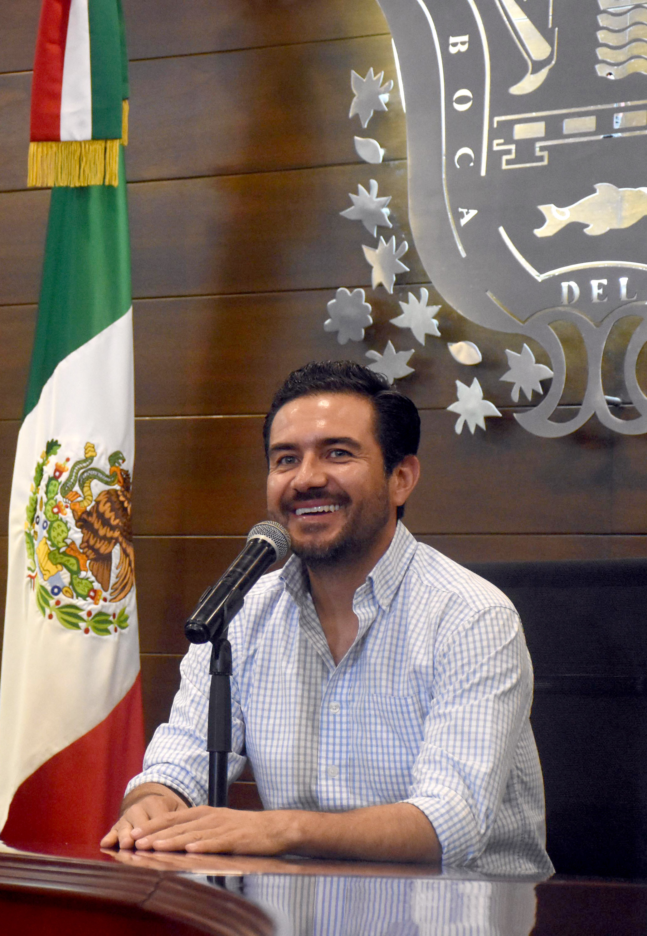 FOTO ALCALDE 01