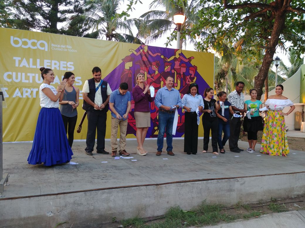 Inauguración talleres culturales 07