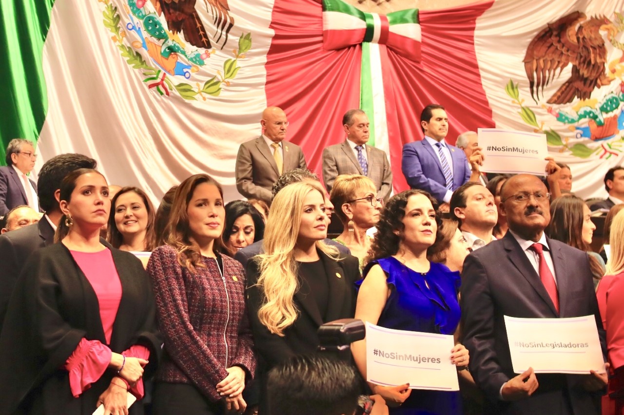 thumbnail_7522808336__MG_7326